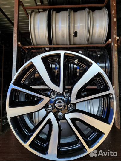 Диски литые R19 Nissan