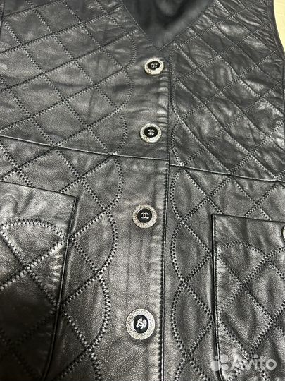 Жилет кожаный женский Chanel