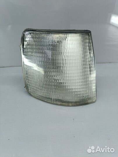 Корпус поворотника Volkswagen Passat B3