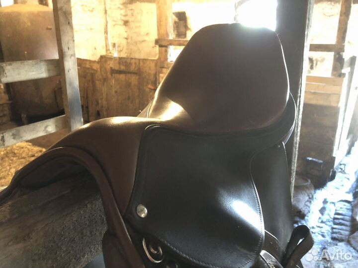 Седло для лошади