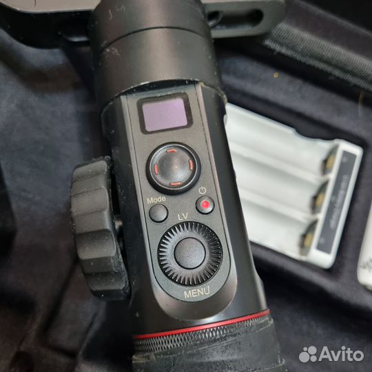 Цифровой стабилизатор zhiyun crane2