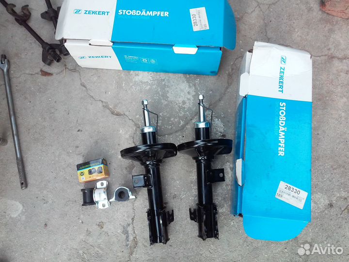 Амортизатор газовый лев/прав перед. Cruze 09