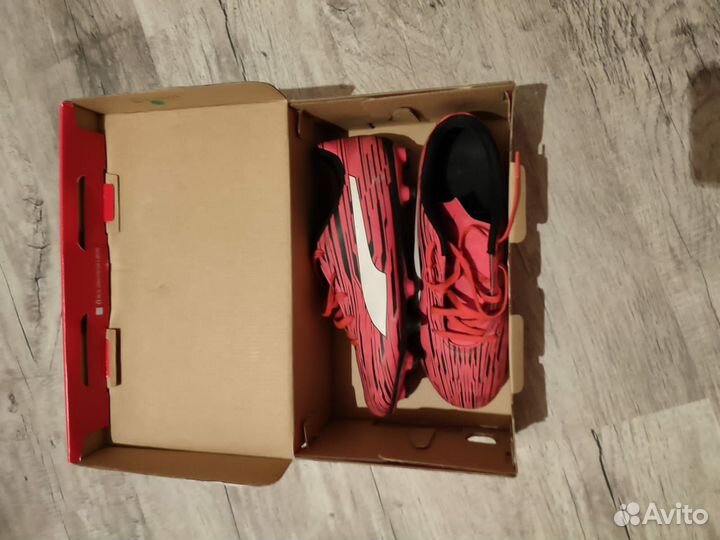 Футбольные бутсы