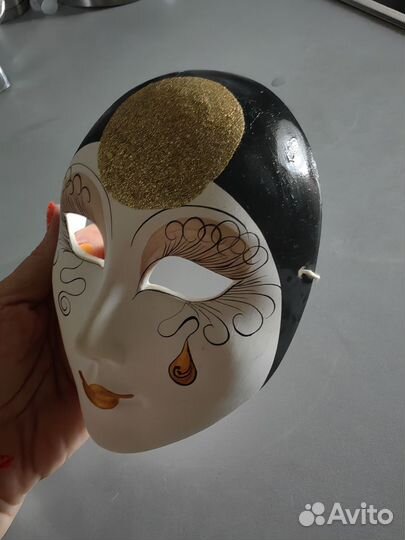 Венецианская маска