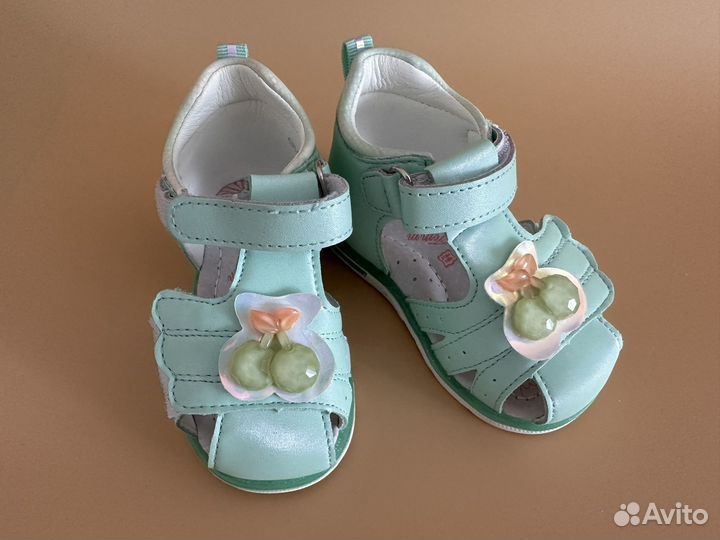 Новые сандали для девочки 19 натуральная кожа