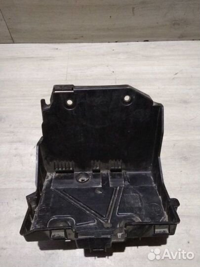 Щиток крышка акб Renault