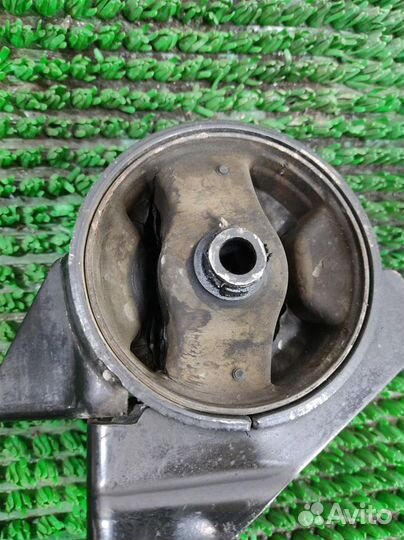 Опора (подушка) двигателя задняя Hyundai Tucson