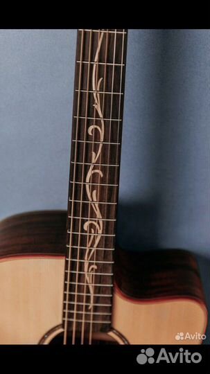Акустическая гитара