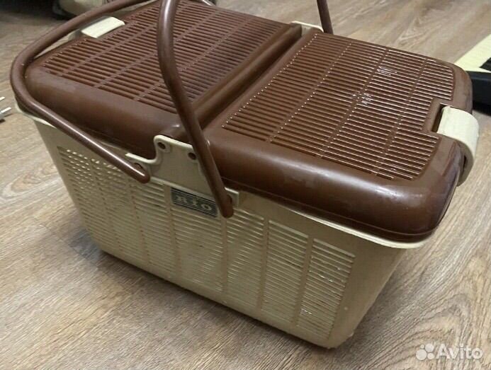 Переноска для животных пластиковая