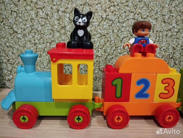 Паровозик Lego duplo Считай и играй