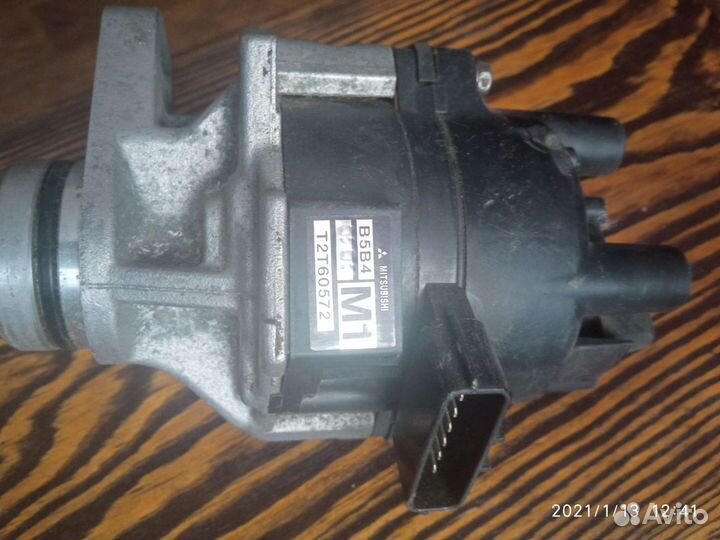 Трамблер митцубиши М1