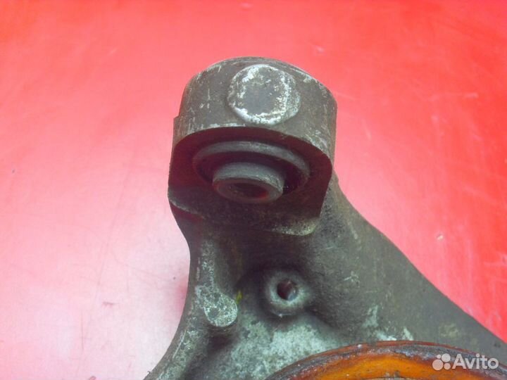 Кронштейн переднего рычага 352718 Citroen C5 (RD)