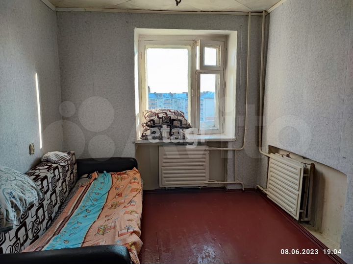 Комната 42 м² в 5-к., 6/9 эт.