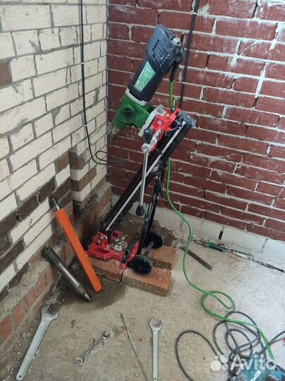 Алмазное бурение, алмазное сверление отверстий