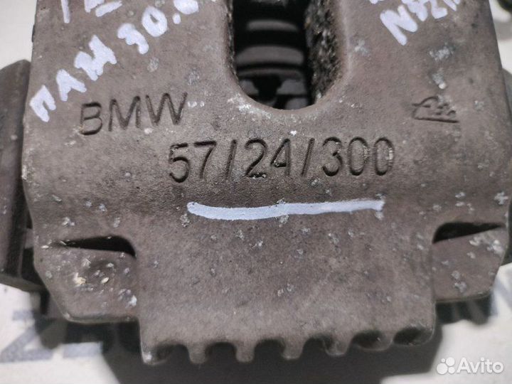 Суппорт тормозной передний Bmw 3 E90 N52B25 2005