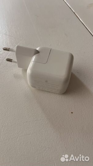 Зарядный блок iPhone 12w