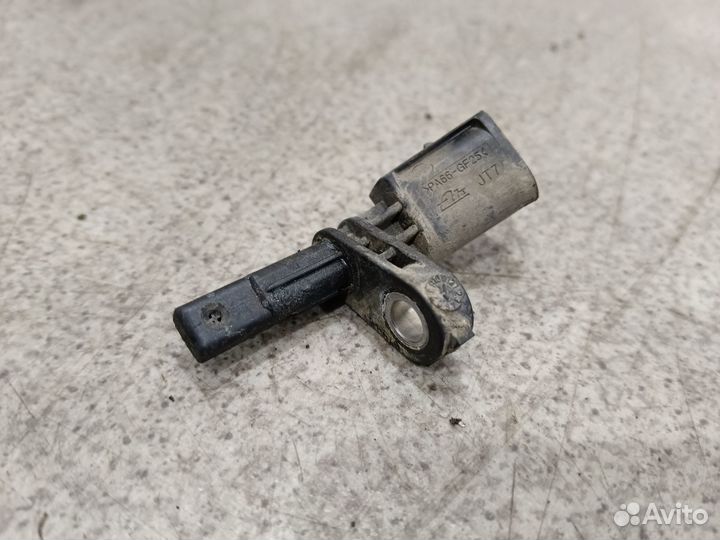 Передний правый датчик ABS для VW Passat CC