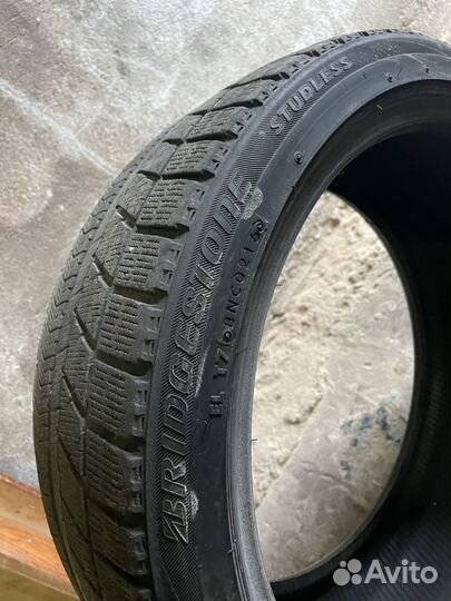 Bridgestone Blizzak VRX 225/40 R18