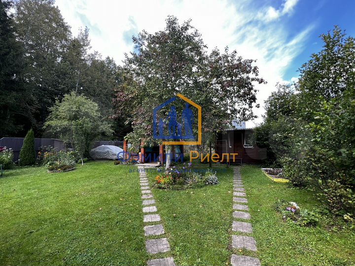 Дом 60,5 м² на участке 6,2 сот.