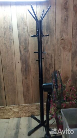 Вешалка напольная