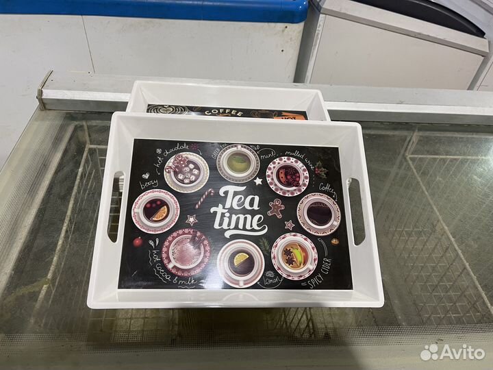 Поднос пластиковый с ручками 39/28 см