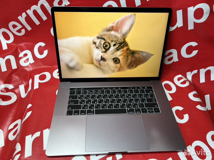 Ноутбук MacBook Pro 15 2019 i9/16GB/500GB/560X 4GB