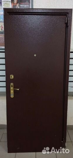 Металлическая дверь бу 86*206, 88*204