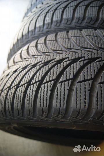 Goodyear UltraGrip Ice+ 215/55 R17