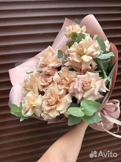 Букет из французских пудровых роз