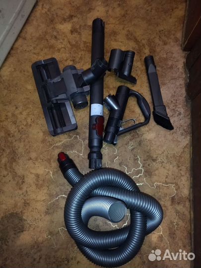 Трубки и щетки для пылесоса Dyson