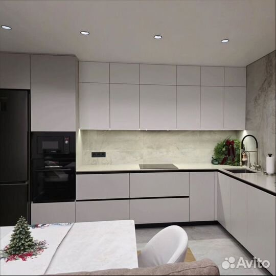 Кухня под потолок