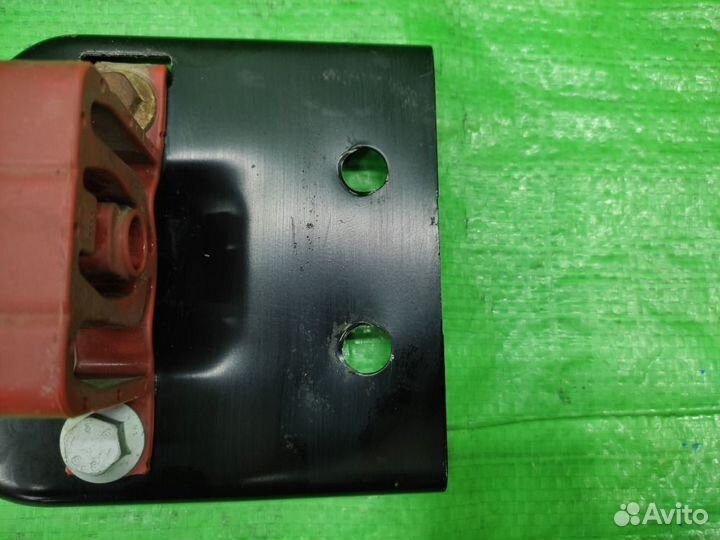 Кронштейн глушителя Volkswagen Tiguan