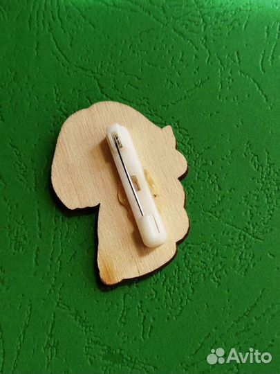 Брошь/ значок деревянный