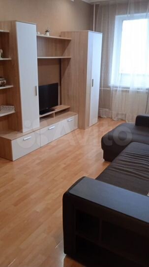 2-к. квартира, 59 м², 8/10 эт.