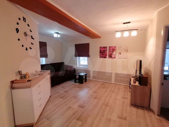 Коттедж 182,6 м² на участке 6 сот.
