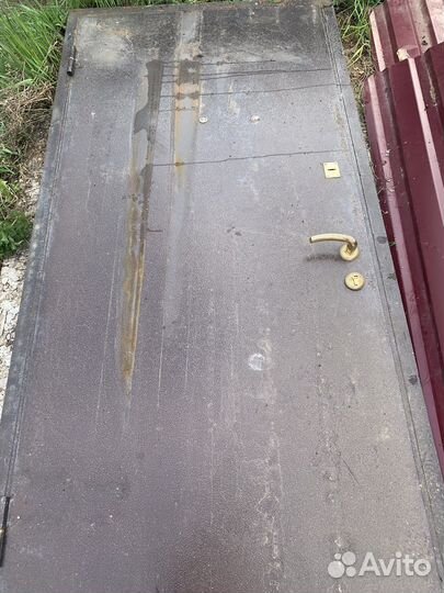 Дверь входная металлическая уличная