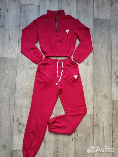 Костюм спортивный