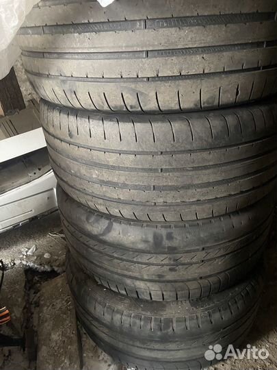 Goodyear Eagle F1 Asymmetric 3 SUV 255/50 R19 и 285/45 R19 107V