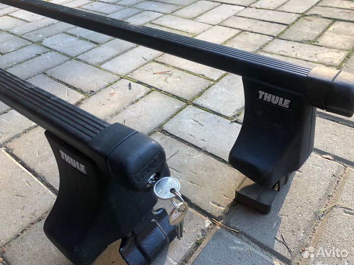 Багажник на машину Thule