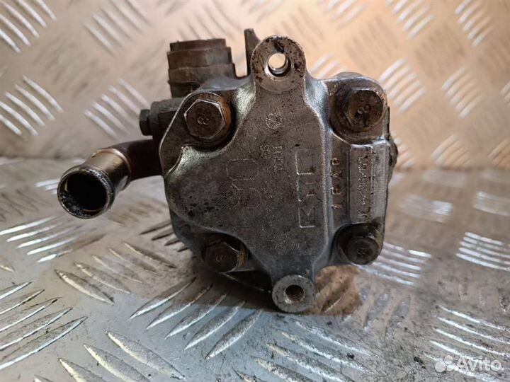 Насос гидроусилителя руля Volkswagen Golf 4 1997