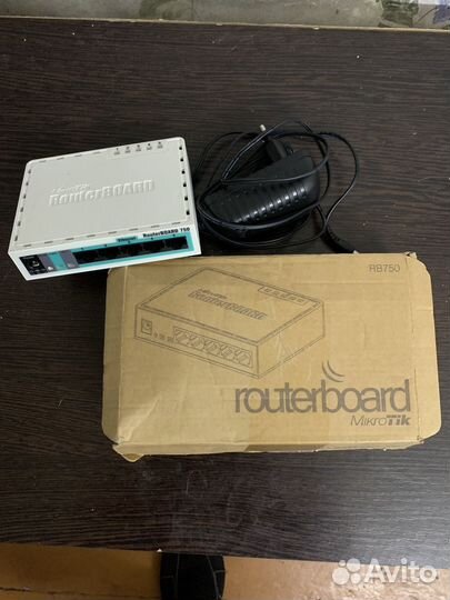 Роутер MikroTik RouterBoard RB750