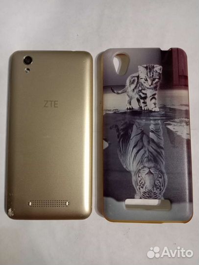 Чехлы на телефон