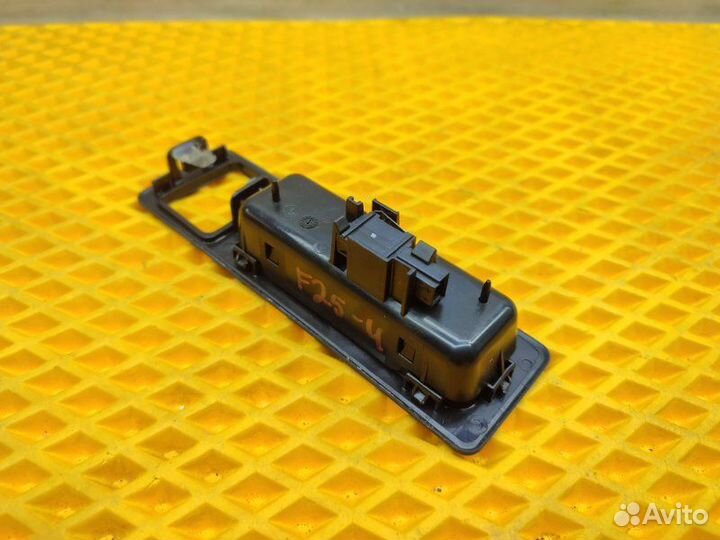 Кнопка открывания багажника Bmw X3 F25 N20B20A