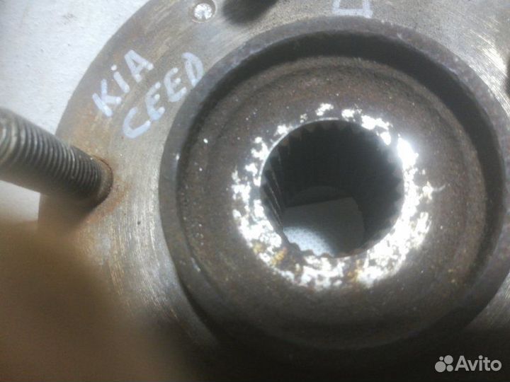 Ступица передняя Kia Ceed 2 JD 2012