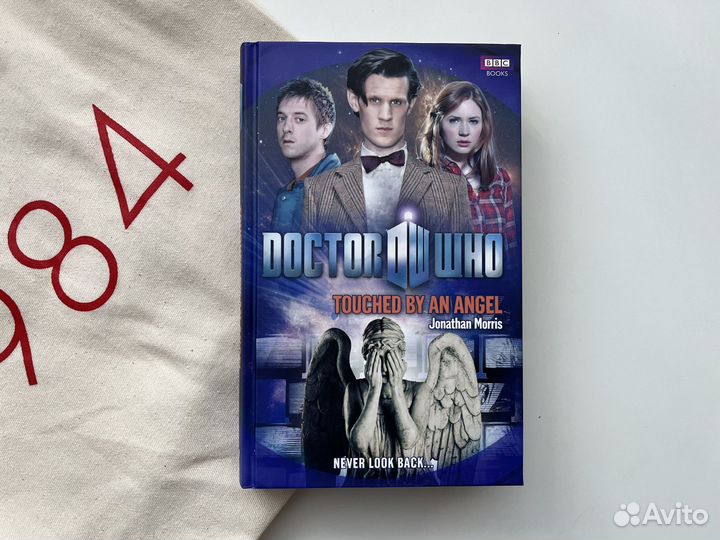 Книга Доктор Кто Touched by an Angel на английском