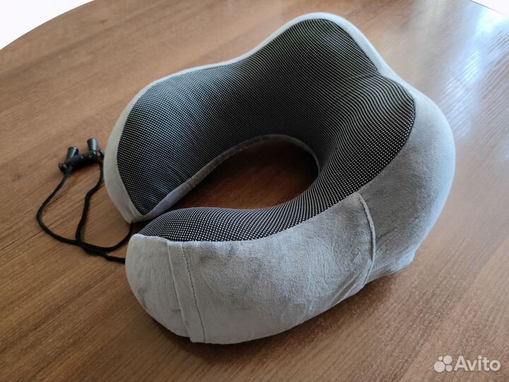 Подушка для шеи серая. Для путешествий, самолета