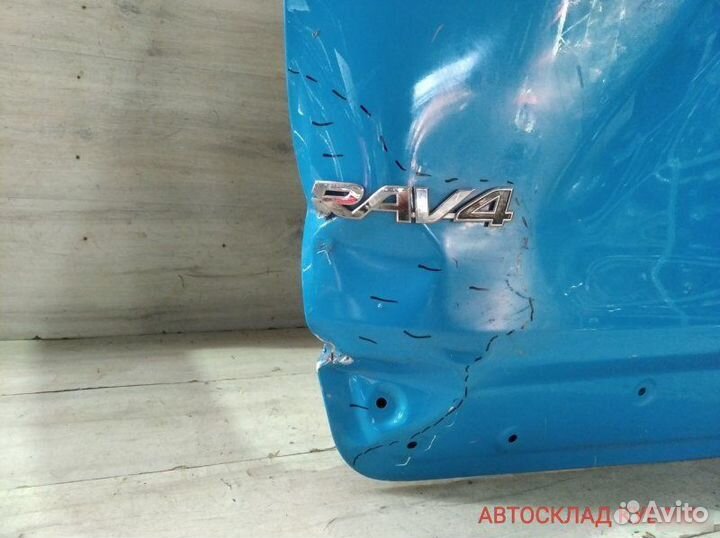 Крышка багажника Toyota