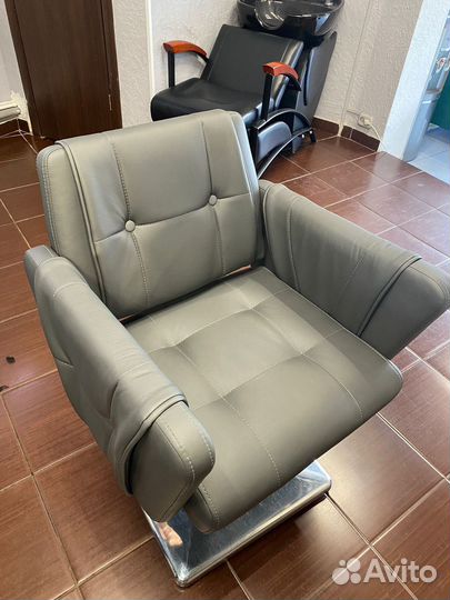 Кожаное кресло бу