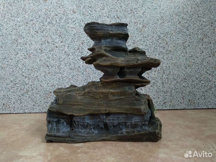 Декорация для аквариума Скала со мхом