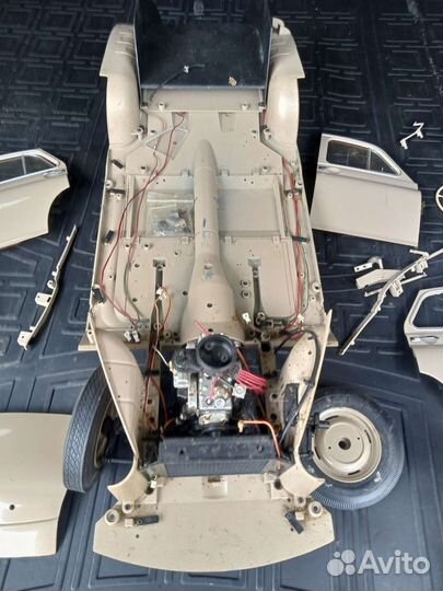 Модель для самостоятельной сборки автомобиля газ